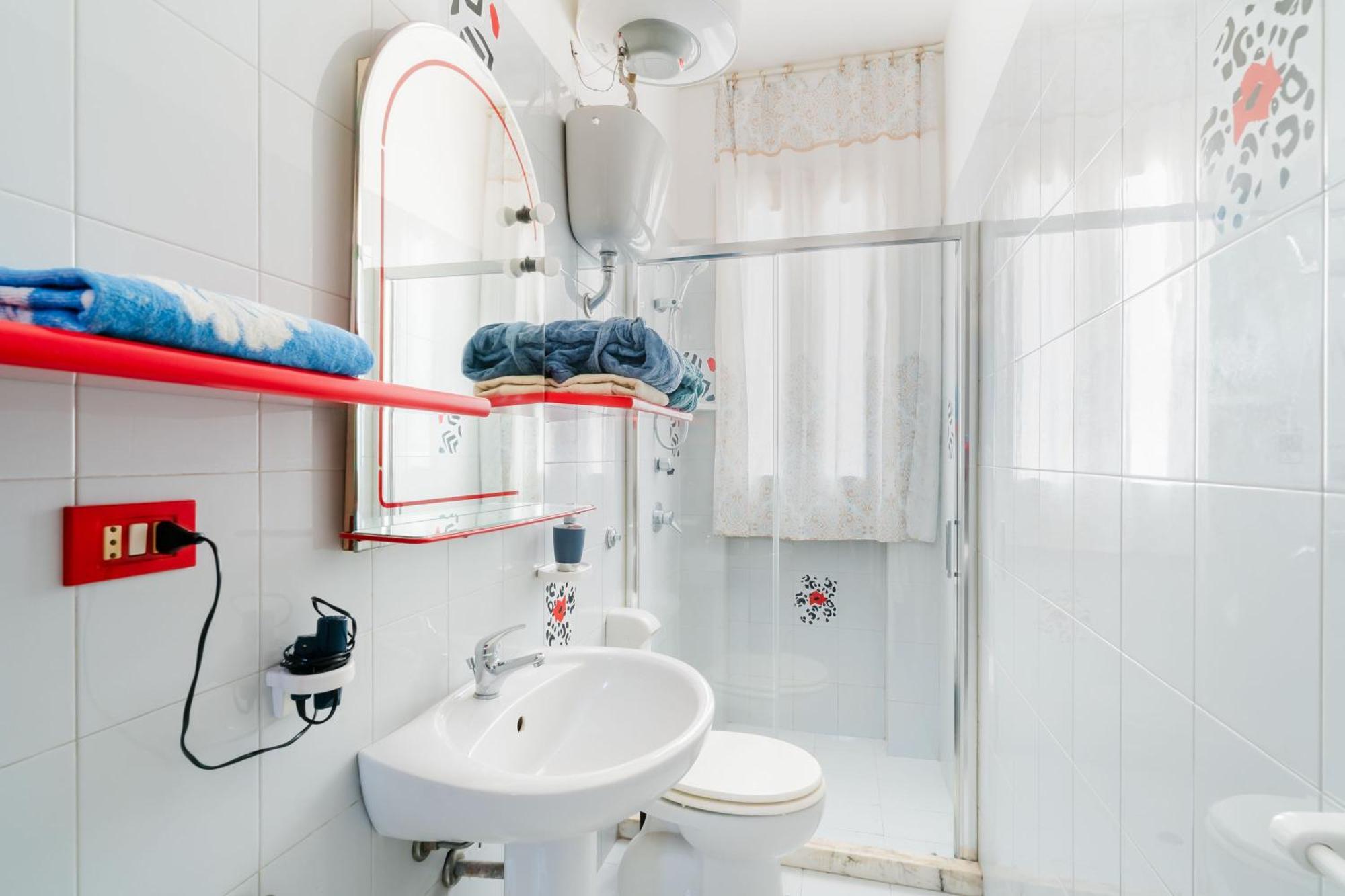Intera Casa Ad Uso Esclusivo Con 3 Camere 2 Bagni Giardino Wifi Parcheggio Lavatrice Microonde Barbecue Macchina Caffe Tuglie Exterior foto