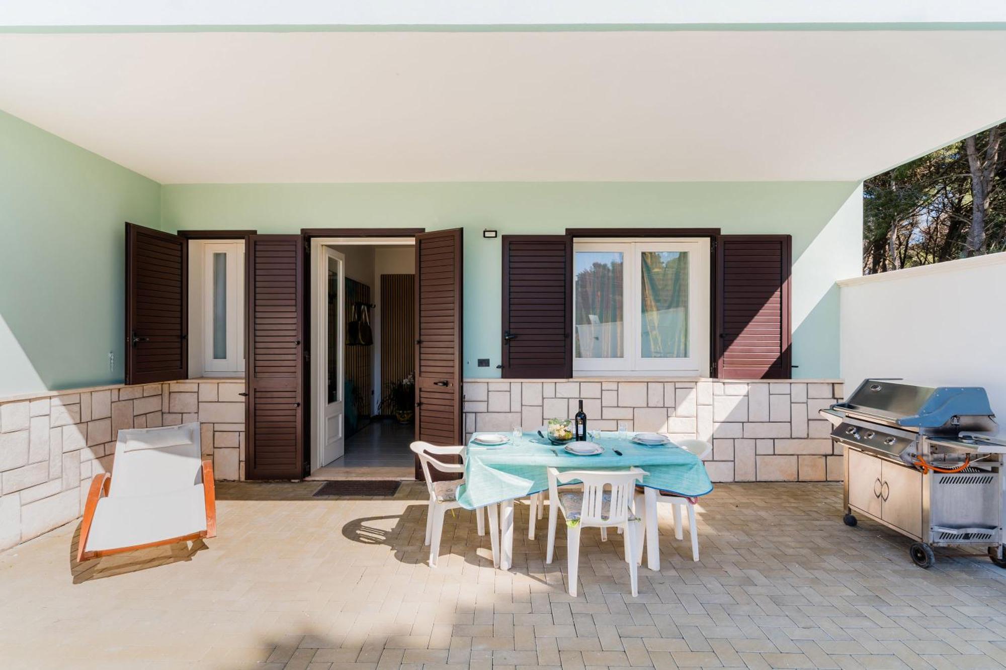 Intera Casa Ad Uso Esclusivo Con 3 Camere 2 Bagni Giardino Wifi Parcheggio Lavatrice Microonde Barbecue Macchina Caffe Tuglie Exterior foto